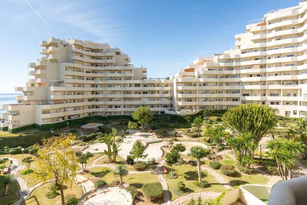 Sol Apartment - C&G Benal Beach Benalmadena Exterior photo